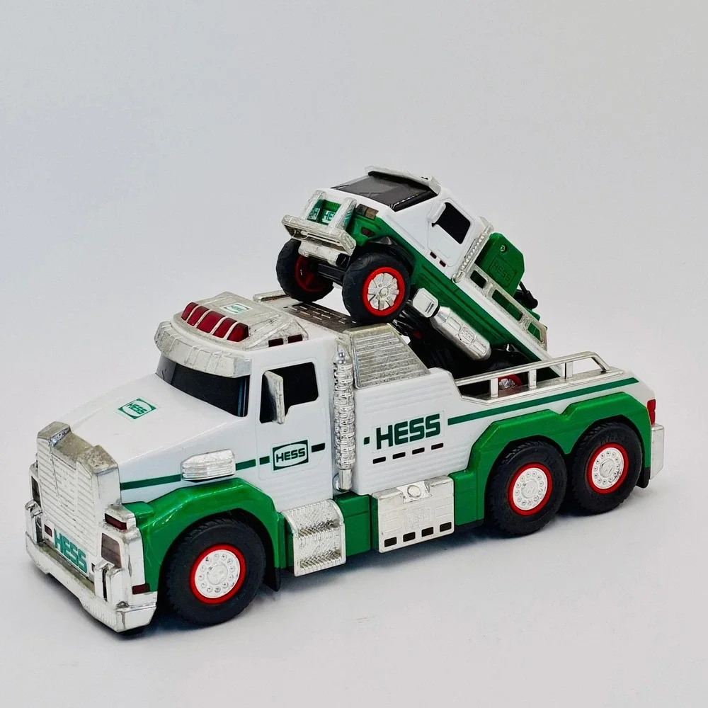 2019 Hess Tow Truck & Rescue Vehicle Lights Tested Tow Truck